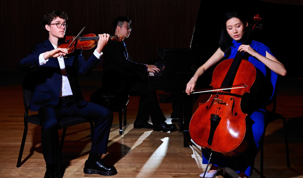 Trio Azura: Piano Trio Through Time - Newport Classical